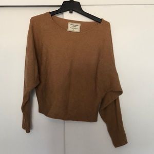 Abercrombie & Fitch sweater (size s)